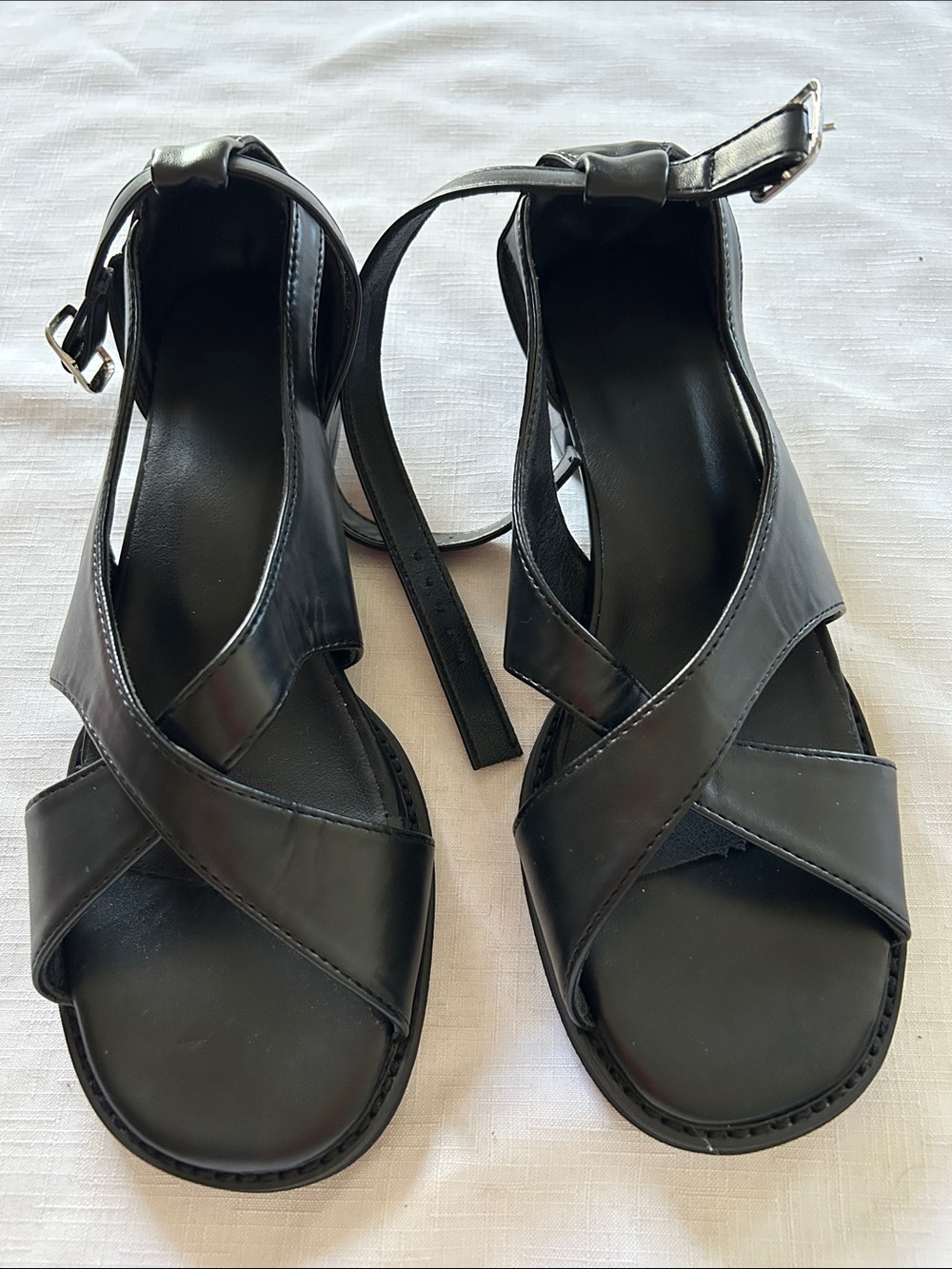 Women's Black  Strappy Ankle-Wrap Sandals